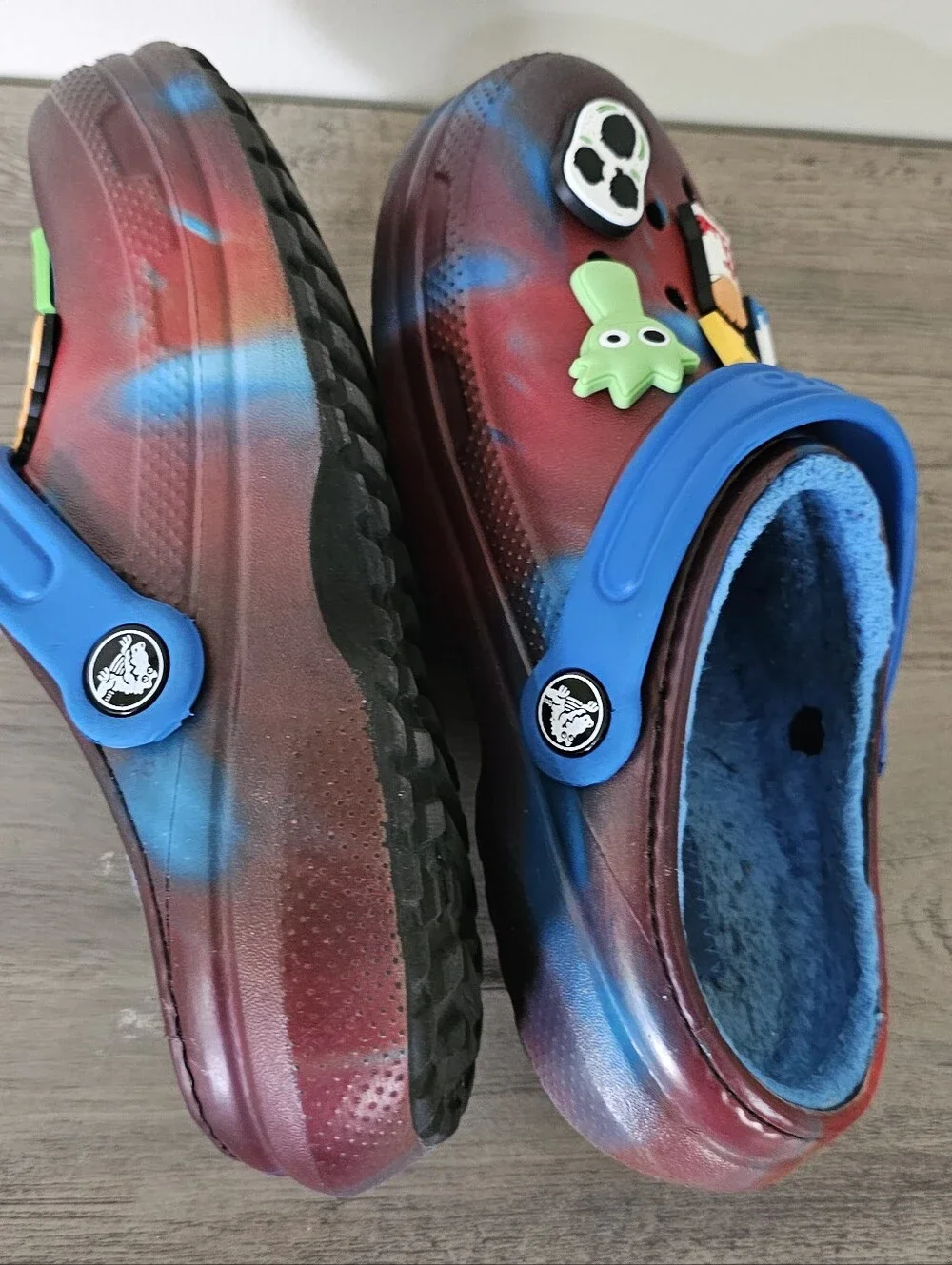 Crocs Classic Lined Clog Red Blue Boy J 2 With Charms